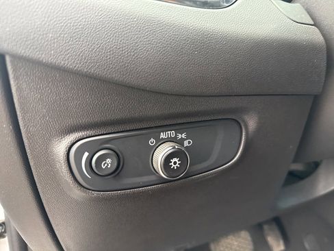 Used 2024 Chevrolet Equinox LT image 27