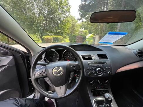 Used 2012 MAZDA MAZDA3 i Touring image 8