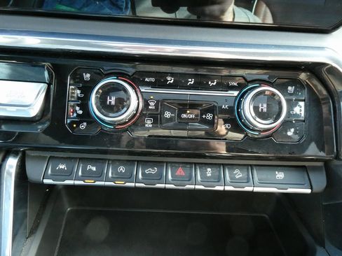 Certified 2024 GMC Sierra 1500 Denali Ultimate image 32