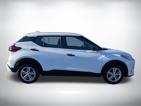 Used 2024 Nissan Kicks S FWD image 2