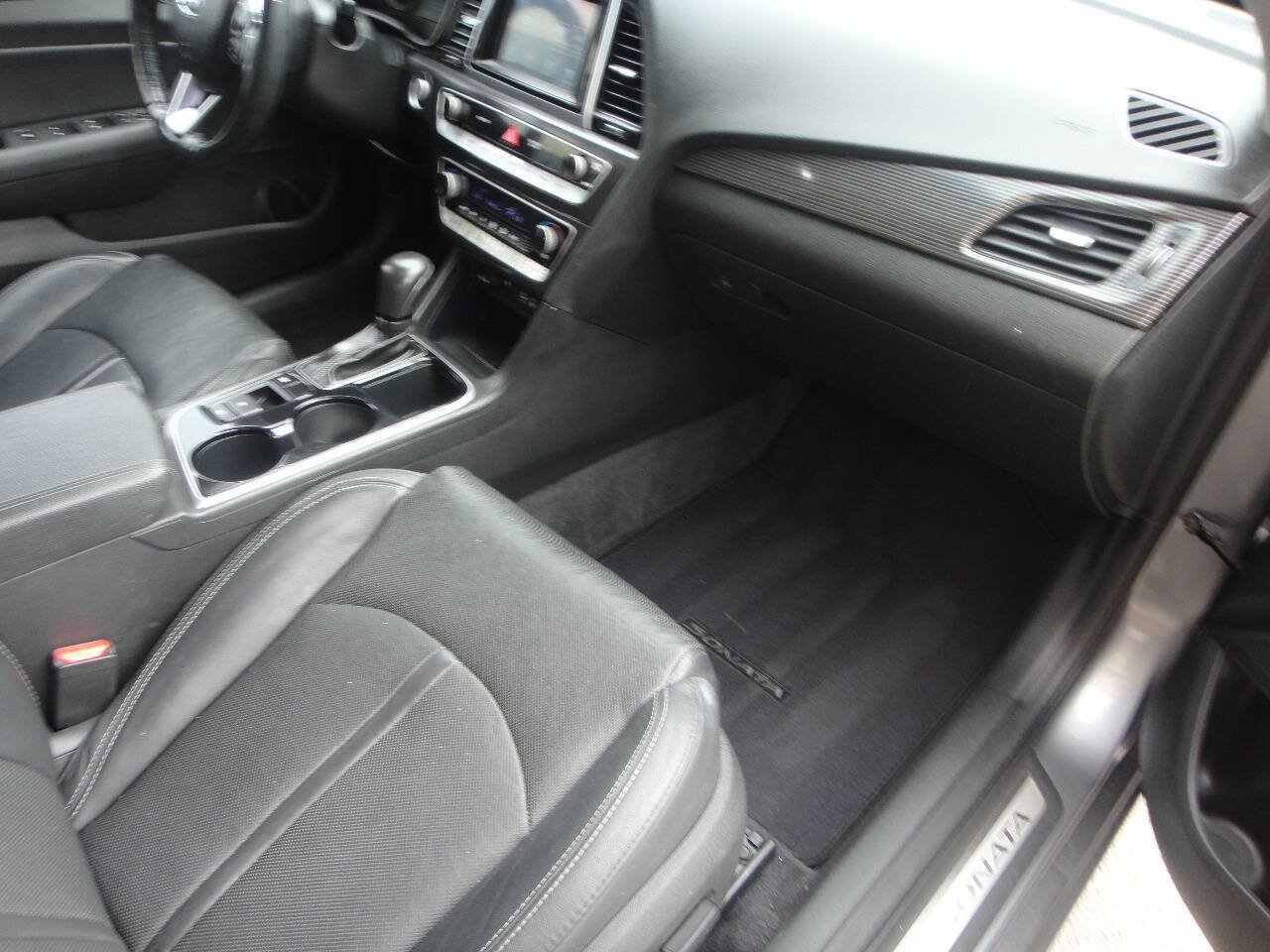 Used 2018 Hyundai Sonata Limited FWD image 15