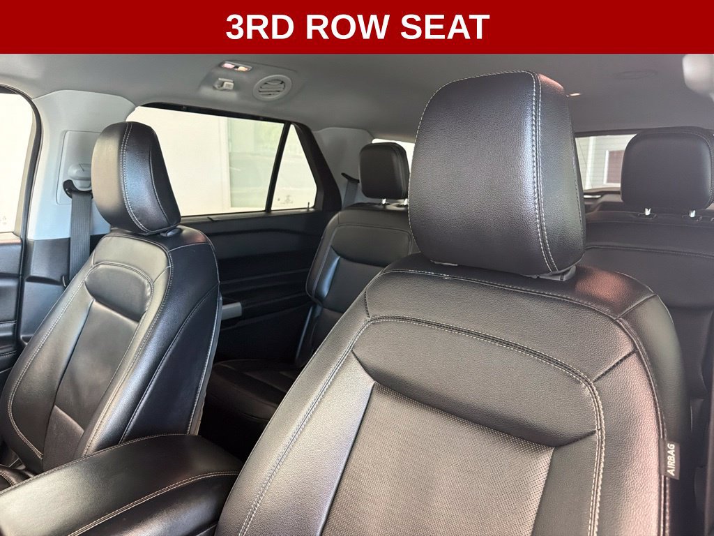 Used 2021 Ford Explorer Limited w/ Equipment Group 301A AWD/4WD image 7