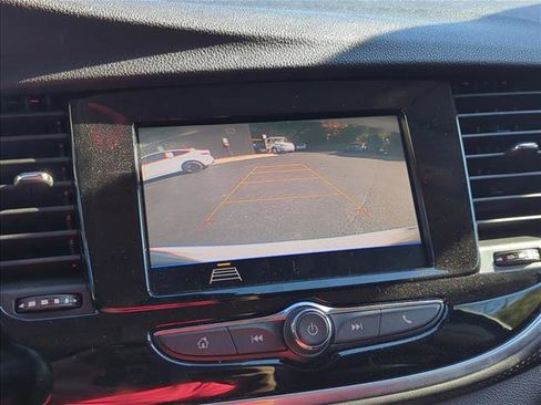 Used 2022 Buick Encore Preferred image 16