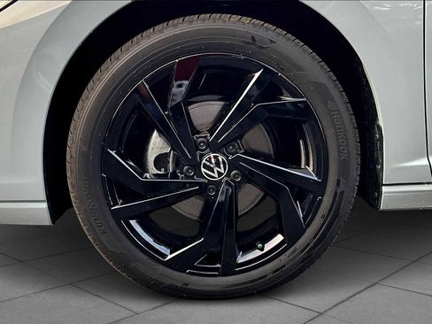 New 2026 Volkswagen Jetta SE image 11