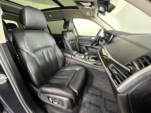 Used 2021 BMW X7 xDrive40i w/ Premium Package AWD/4WD image 7