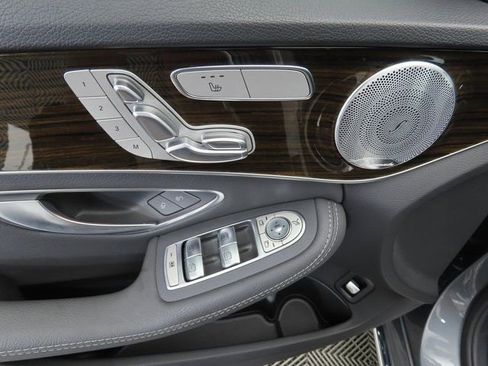 Used 2020 Mercedes-Benz C 300 Sedan w/ Driver Assistance Package image 23