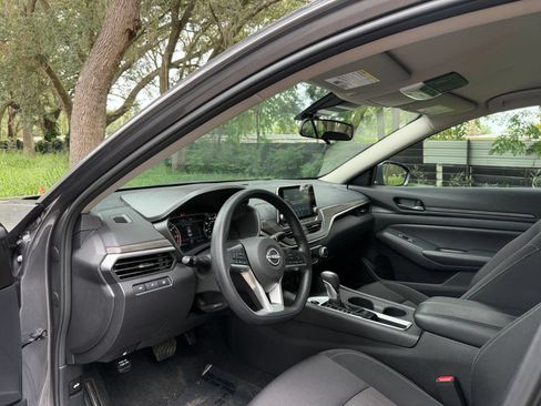 Used 2026 Nissan Altima 2.5 SV FWD image 31