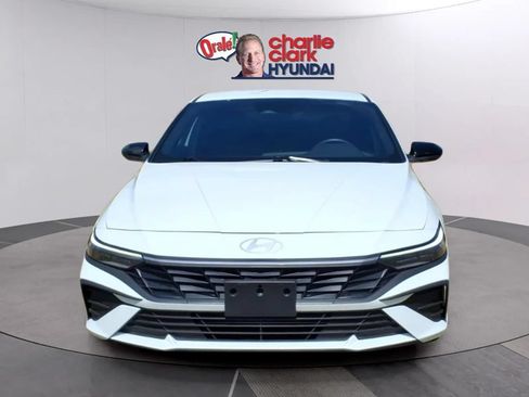 Used 2025 Hyundai Elantra Sport w/ Cargo Package FWD image 8