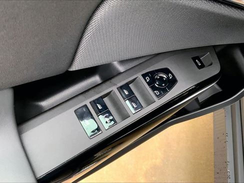 New 2026 BMW X3 xDrive30 w/ Premium Package image 17