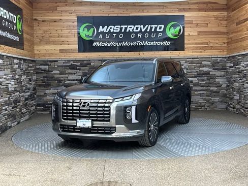 Used 2023 Hyundai Palisade Calligraphy w/ Cargo Package AWD/4WD image 4