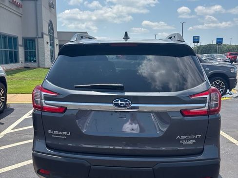 Used 2024 Subaru Ascent Premium AWD/4WD image 4