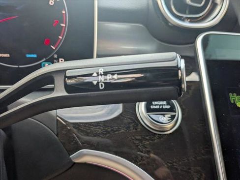 Used 2025 Mercedes-Benz C 300 4MATIC Sedan image 12