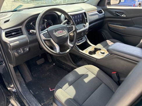 Used 2023 GMC Acadia SLE FWD image 6