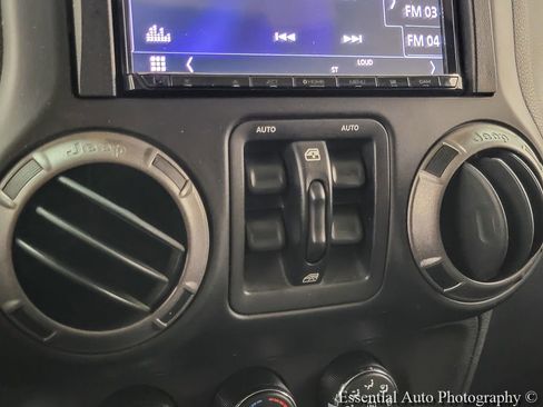 Used 2012 Jeep Wrangler Unlimited Sport AWD/4WD image 16