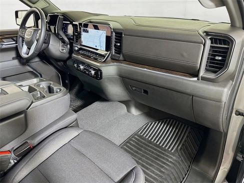 Used 2024 GMC Sierra 1500 Elevation image 27