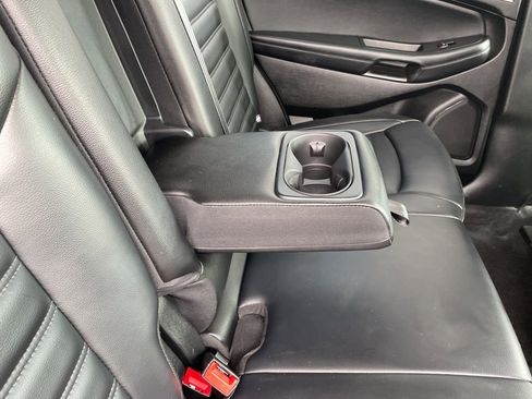 Used 2024 Ford Edge SEL image 35