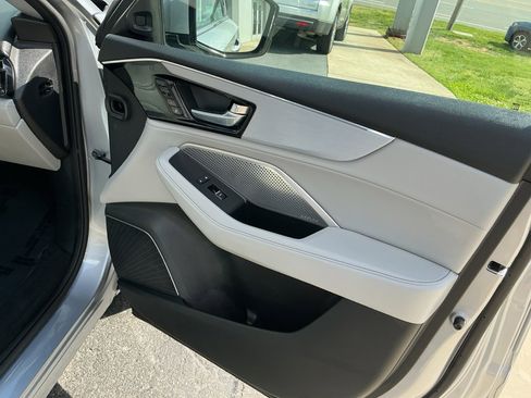 Used 2023 Acura MDX w/ Technology Package image 35