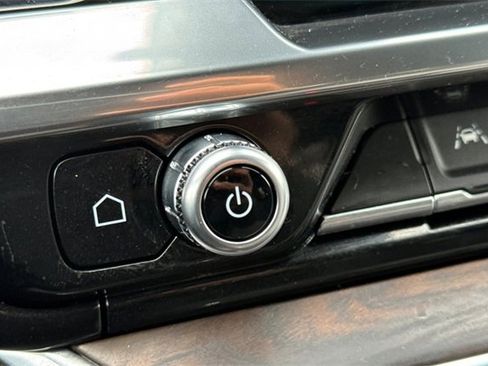 Used 2023 GMC Sierra 1500 SLT w/ SLT Premium Plus Package image 31