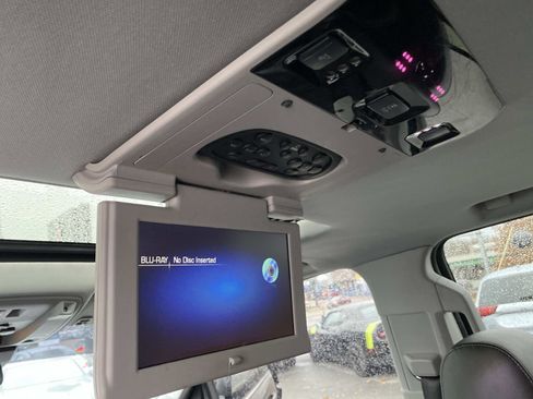 Used 2020 Cadillac Escalade ESV Luxury image 12