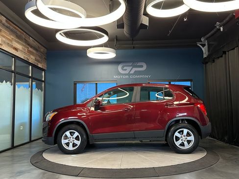 Used 2016 Chevrolet Trax LS AWD/4WD image 6