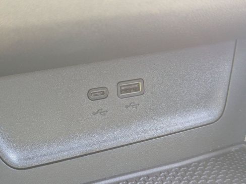Used 2026 Chevrolet Equinox RS AWD/4WD image 23