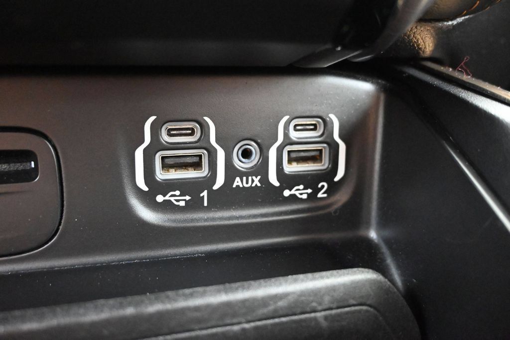 Used 2019 RAM 1500 Limited AWD/4WD image 12
