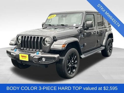 Used 2021 Jeep Wrangler Unlimited Sahara image 3