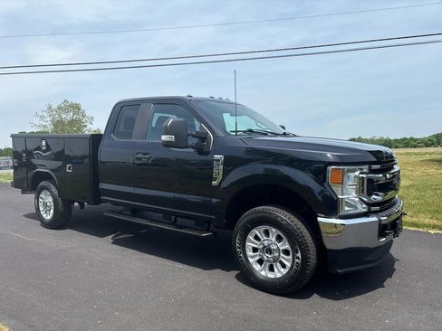 Used 2022 Ford F350 XL w/ STX Appearance Package AWD/4WD image 4
