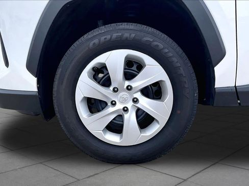Used 2025 Toyota RAV4 LE FWD image 10