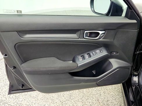 Used 2025 Honda Civic Sport image 10