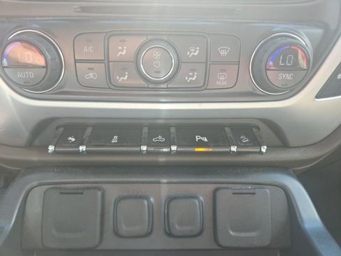 Used 2014 GMC Sierra 1500 SLT w/ SLT Crew Cab Value Package AWD/4WD image 12