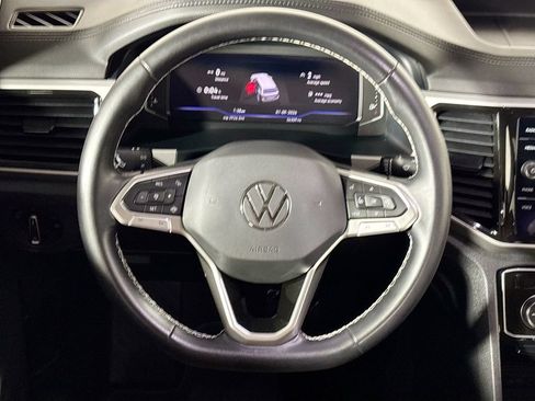 Used 2022 Volkswagen Atlas SE w/ Panoramic Sunroof Package AWD/4WD image 14