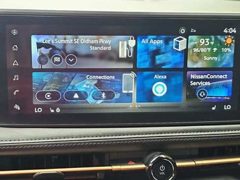 Used 2025 Nissan Ariya AWD image 36