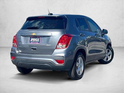 Certified 2020 Chevrolet Trax LS FWD image 2