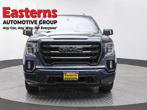 Used 2021 GMC Sierra 1500 Elevation w/ LPO, Elevation Black Package AWD/4WD image 2