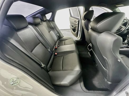 Used 2021 Honda Accord Sport image 11