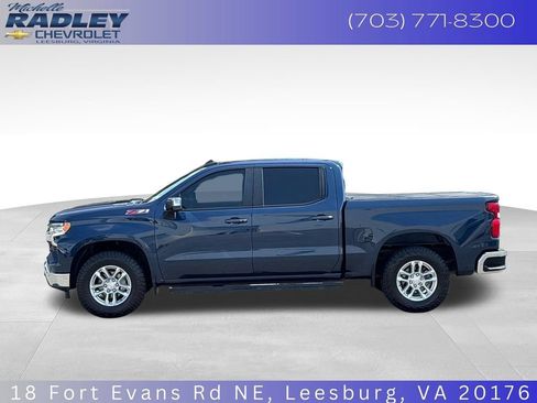 Used 2022 Chevrolet Silverado 1500 LT w/ Z71 Off-Road Package AWD/4WD image 2