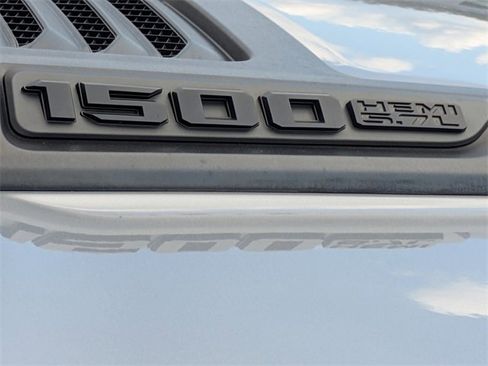 Used 2021 RAM 1500 Laramie image 9