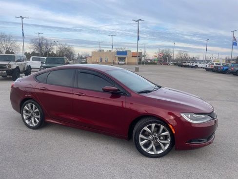 Used 2015 Chrysler 200 S w/ Navigation & Sound Group I image 2
