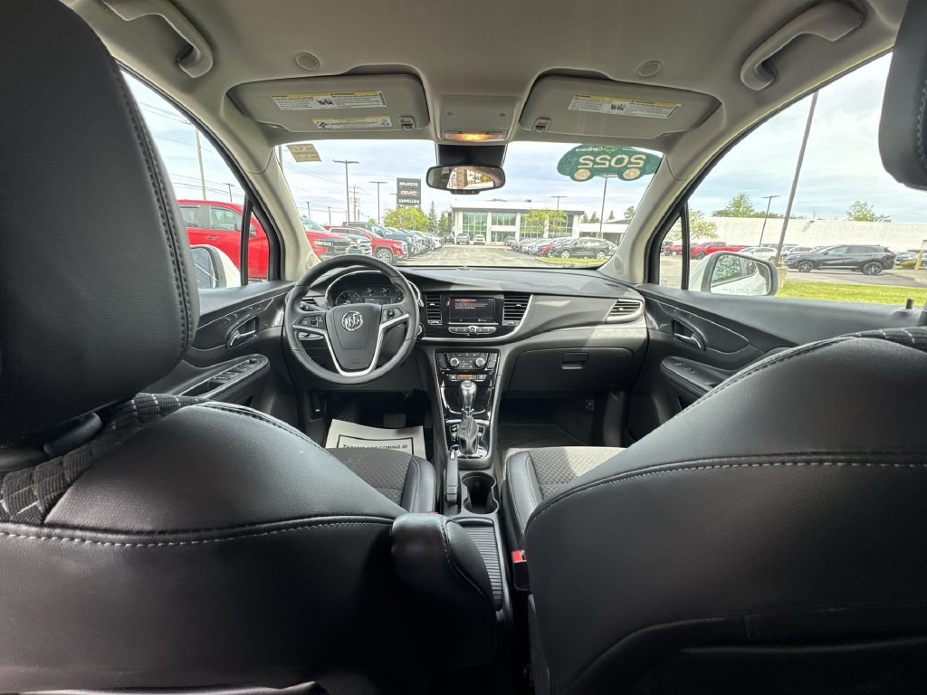Certified 2022 Buick Encore Preferred AWD/4WD image 28