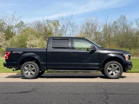 Used 2018 Ford F150 XLT w/ Equipment Group 302A Luxury AWD/4WD image 35