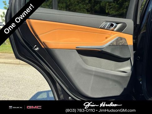 Used 2024 BMW X7 xDrive40i w/ Parking Assistance Package image 25