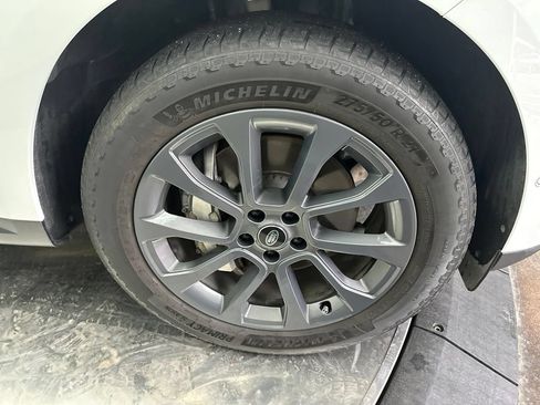 Used 2023 Land Rover Range Rover Sport SE AWD/4WD image 9
