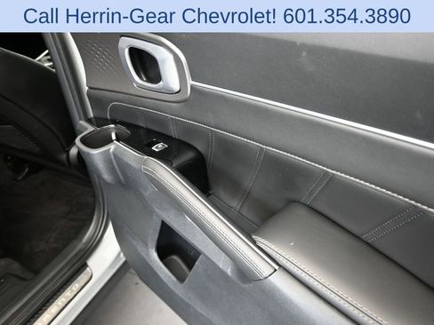 Used 2023 Kia Sorento SX AWD/4WD image 21