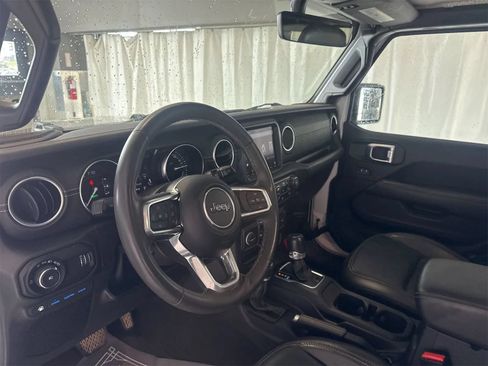 Used 2023 Jeep Wrangler Unlimited Sahara w/ Cold Weather Group AWD/4WD image 14
