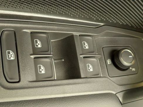 New 2026 Volkswagen Tiguan SE R-Line AWD/4WD image 26
