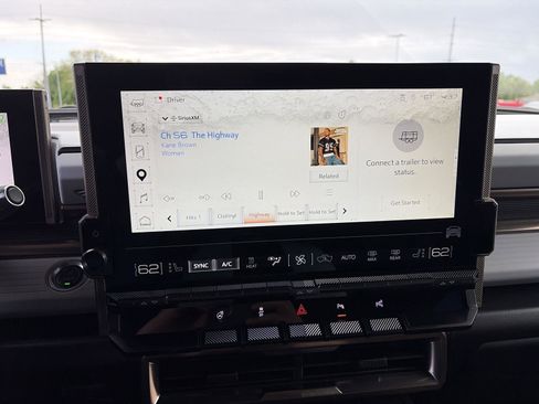 Used 2025 GMC Hummer EV 3X AWD/4WD image 26