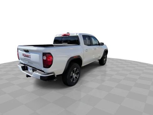 Used 2024 GMC Canyon AT4 image 8