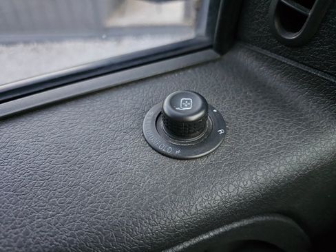 Used 2014 Ford F150 Platinum image 43