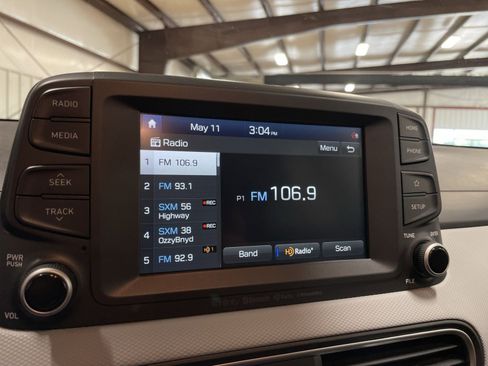 Used 2021 Hyundai Kona SEL Plus FWD image 19